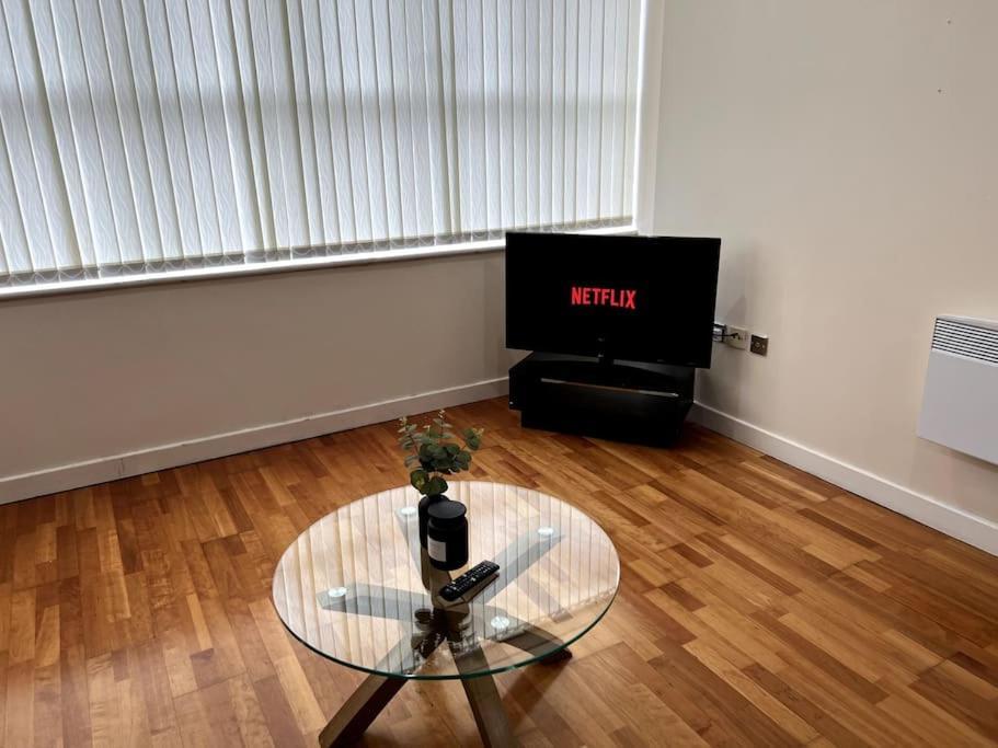 Entire Flat, 2 Bedroom & 2 Bathrooms In Birmingham Dış mekan fotoğraf